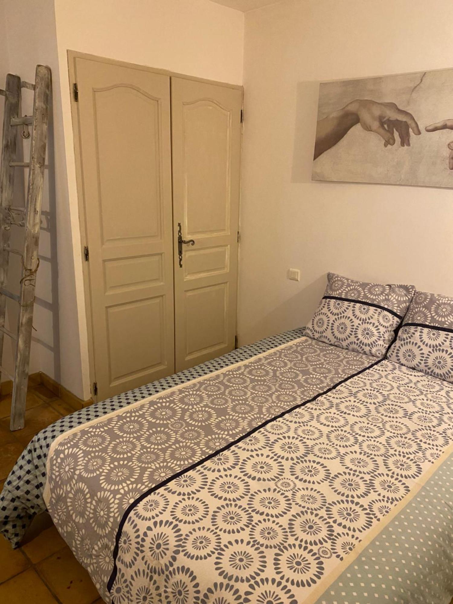 Maison Dans Village Calme Arles Zewnętrze zdjęcie